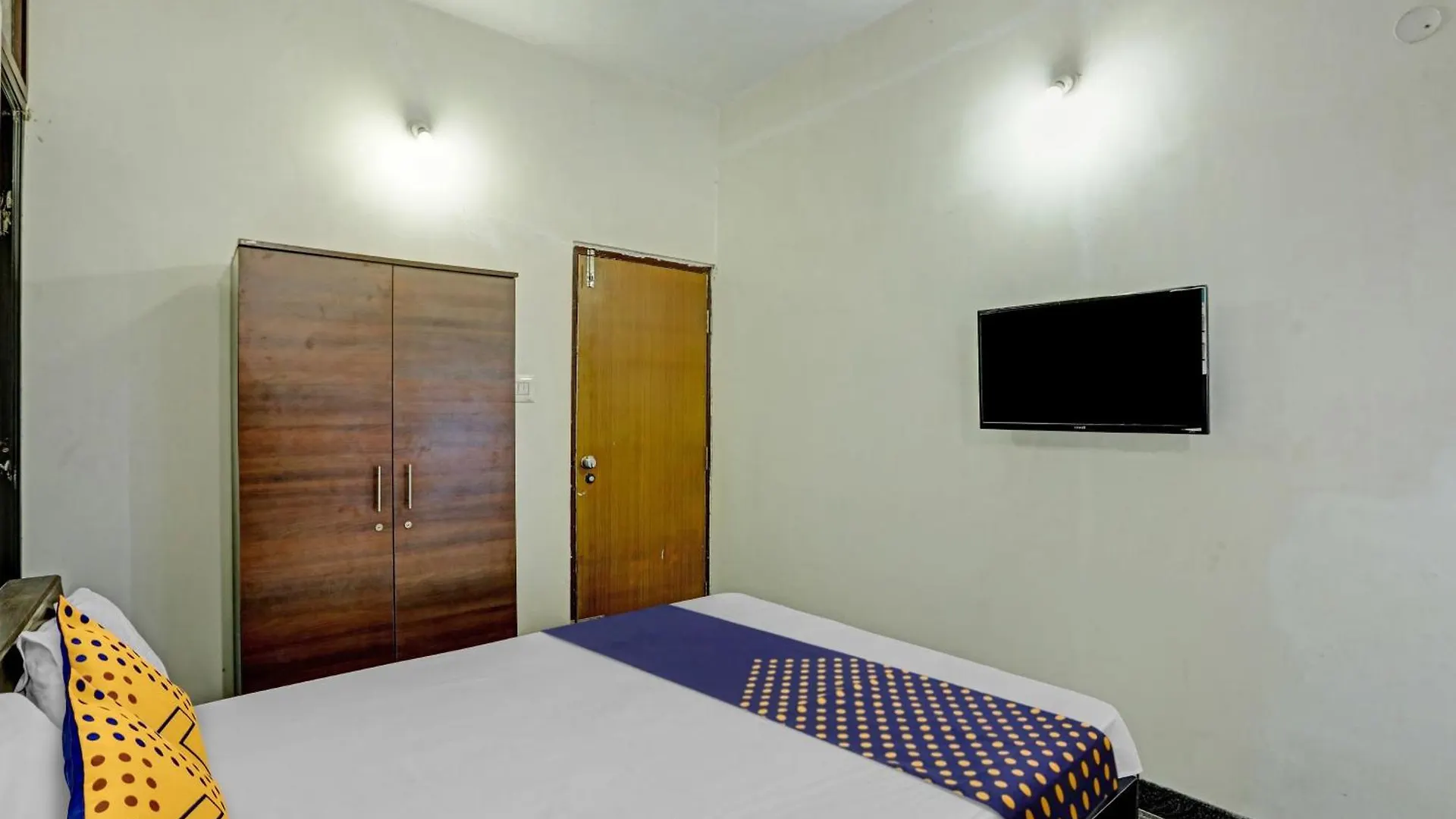 ***  Spot On Sri Durga Residency Hd Kote Hotel Mysore India
